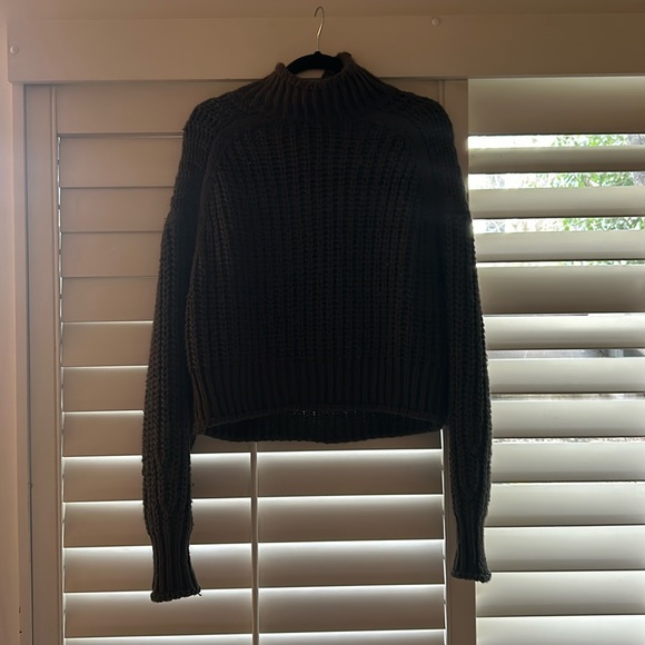 Cozy turtleneck sweater - Picture 1 of 2
